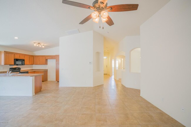 Building Photo - 9847 W Melinda Ln