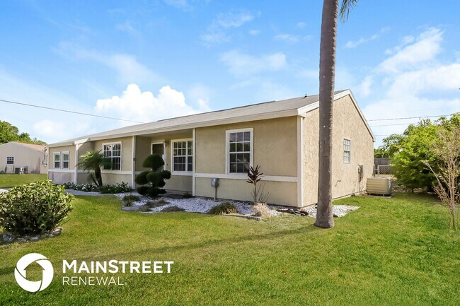 Foto del edificio - 3182 SE East Blackwell Dr