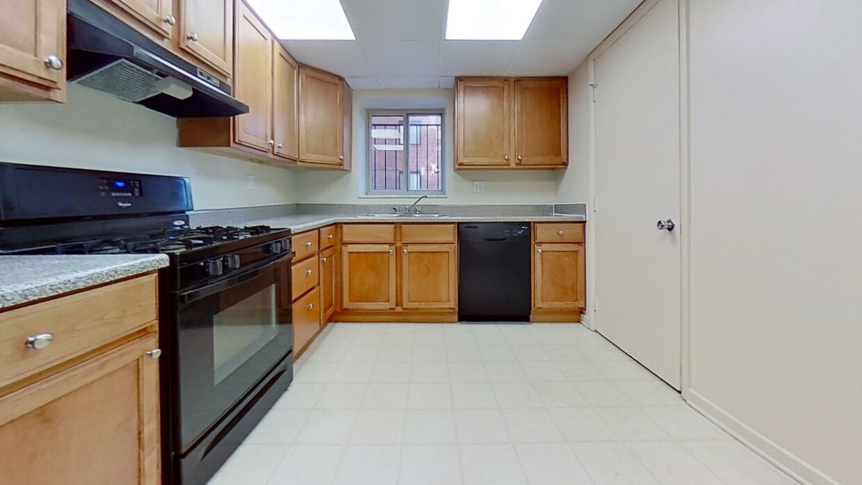Photo - Chalfont Apartments