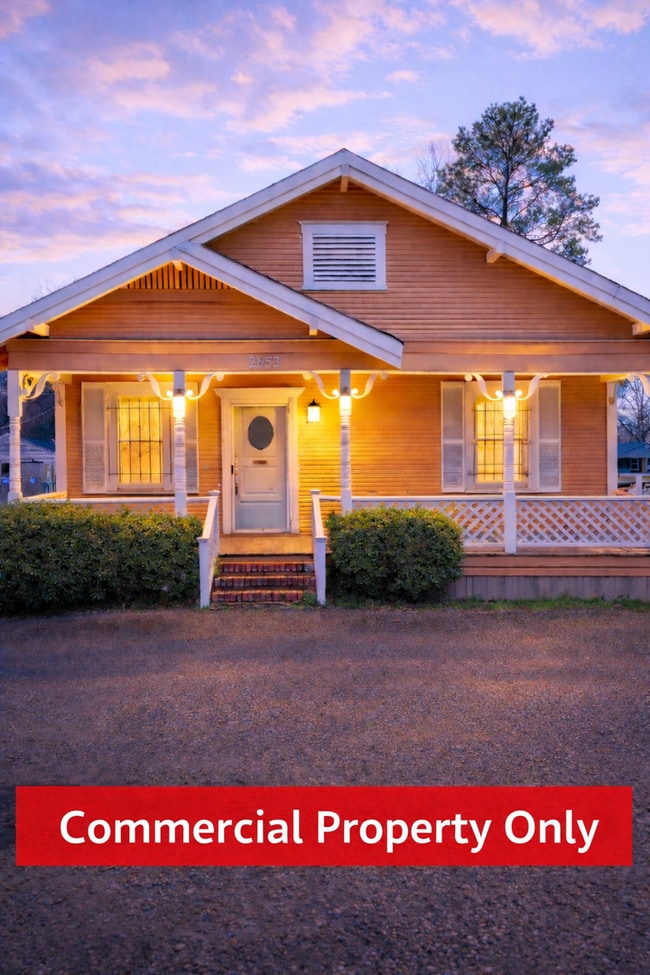 Building Photo - 2653 Malcolm St