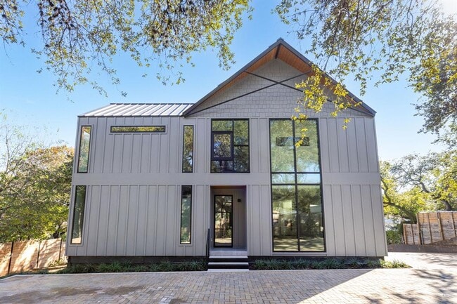 Foto del edificio - 1603 Chelsea Ln