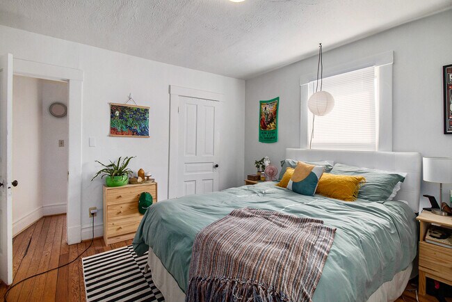 Foto del edificio - 407 N Ashley St