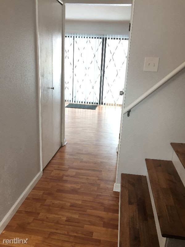 Foto del edificio - 3 br, 1.5 bath Condo - 1147 River Hill Dr