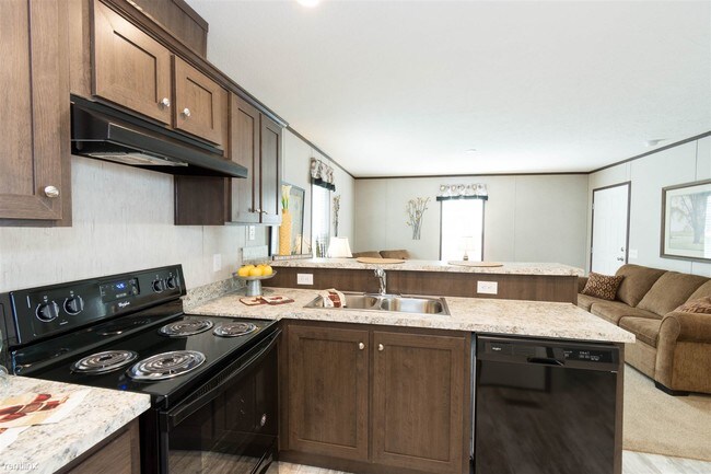 Building Photo - 1 br, 1 bath Mobile Home - 70 Colonial Ave