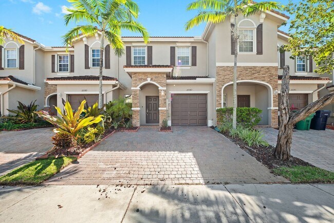 Foto del edificio - 3 Bedroom, 2.5 Bath Home in Cutler Bay with Bright Living Areas, Functional Layout, and Convenien...