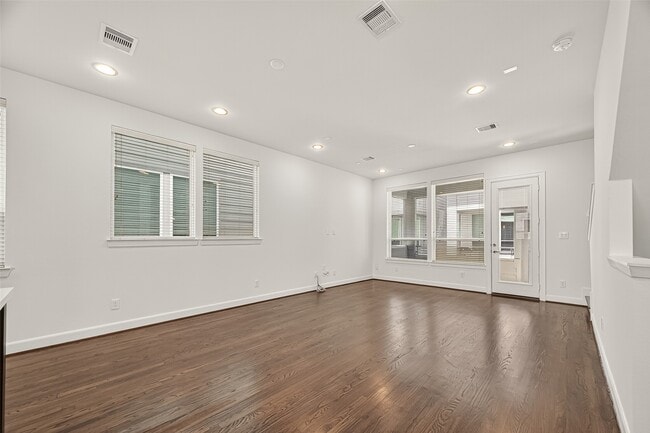 Building Photo - 1735 Eado Point Ln