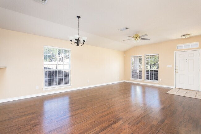 Foto del edificio - Corner Lot In Stone Oak Area