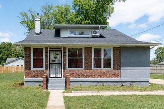 Building Photo - 9201 Jefferson Ave