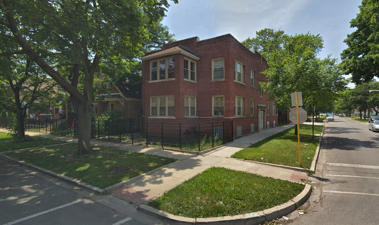 Primary Photo - 2507 W 58th St