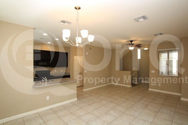 Building Photo - 240 W Juniper Ave