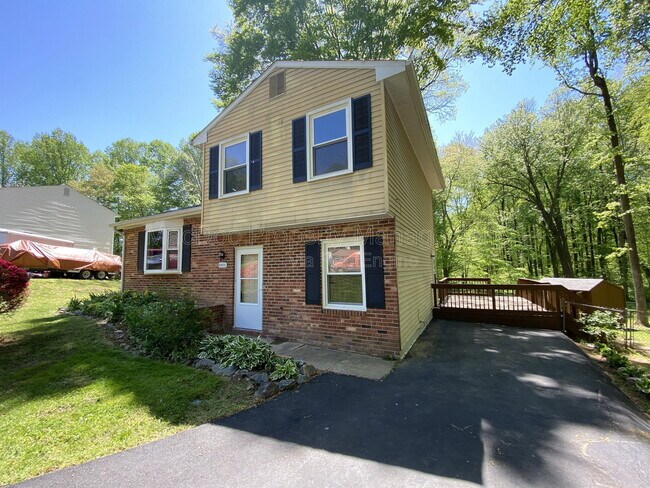 Foto del edificio - 6022 Battlefield Green Dr