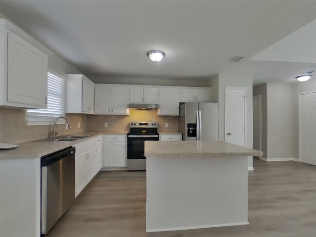 Foto del edificio - 16295 Hidden Deer Ln