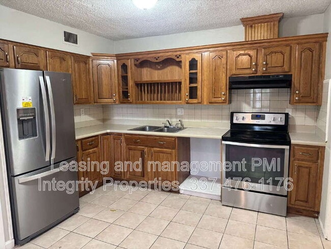 Building Photo - 409 Marseilles Dr