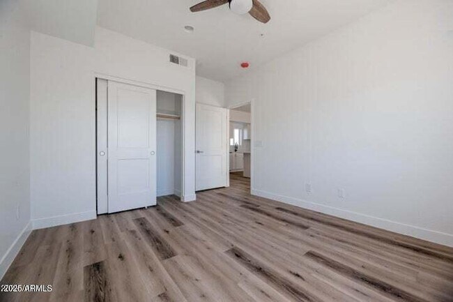 Foto del edificio - 1457 E Taylor St