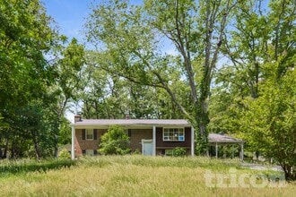 Building Photo - 4105 Lee Ln