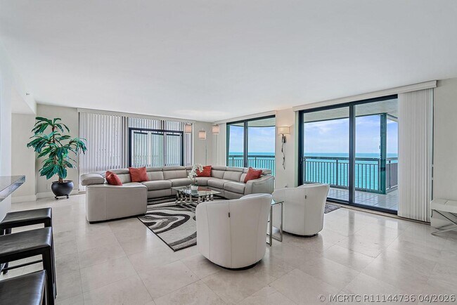Building Photo - 5380 N Ocean Dr