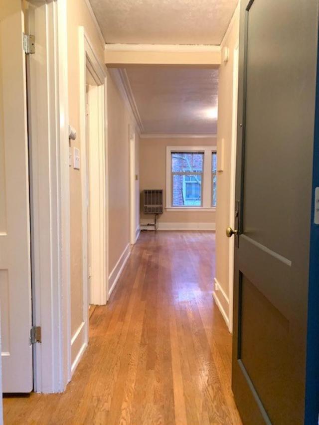 Building Photo - 1 bedroom in Seattle WA 98119