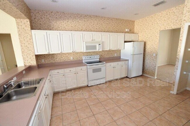Foto del edificio - 5406 Beverly Rise Blvd