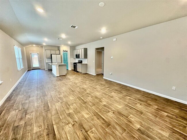 Building Photo - 726 Aster Pl