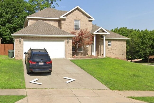 Building Photo - 3089 N Dorchester Dr