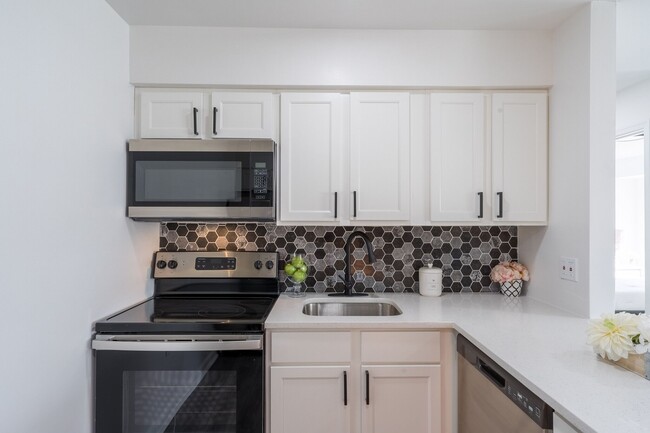 Kitchen-Renovated - Ridgeview Apartments