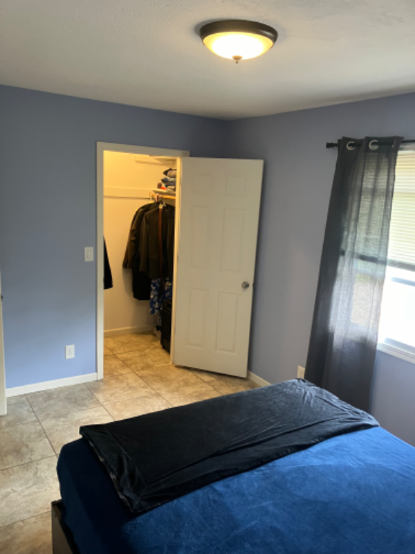 Foto del edificio - 2442 Cedarwood Ave