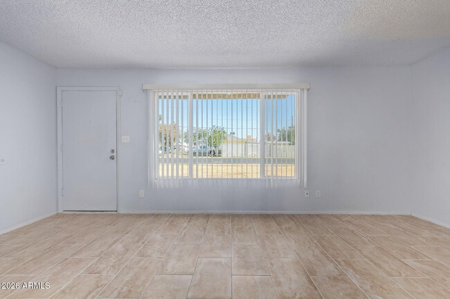 Building Photo - 6320 N 47th Ave