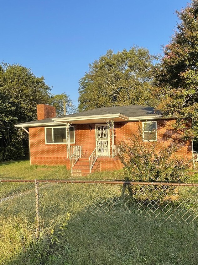 Primary Photo - 553 Arlington Ave
