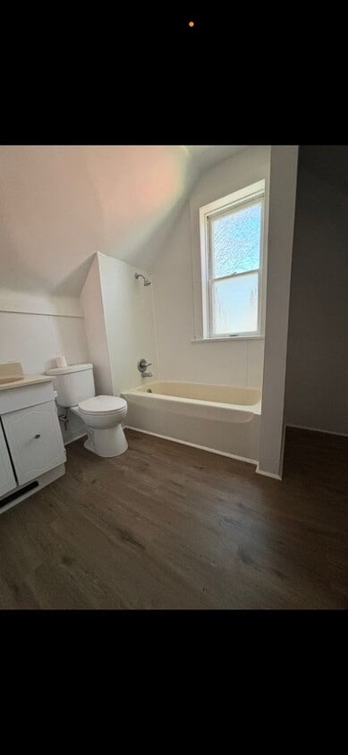 Building Photo - 1844 23rd St