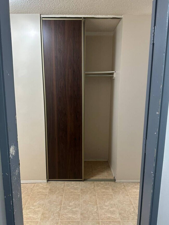 Photo du bâtiment - 4507-244 44 Ave