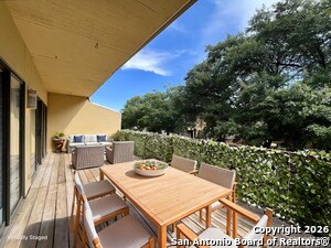 Foto del edificio - 8642 Fredericksburg Rd