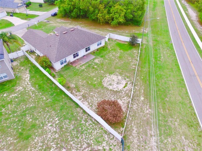 Building Photo - 421 Peace Ct