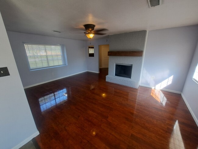 Building Photo - 217 Fairfield Ave