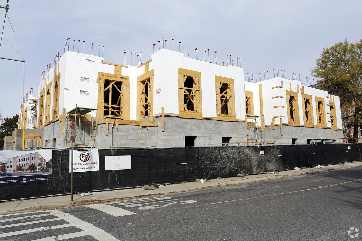 31 Smith St, Charleston, SC 29401 Apartments in Charleston, SC