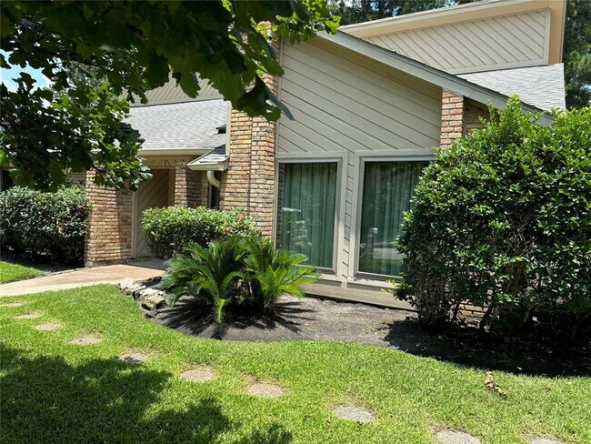 Foto del edificio - 15702 Oxenford Dr