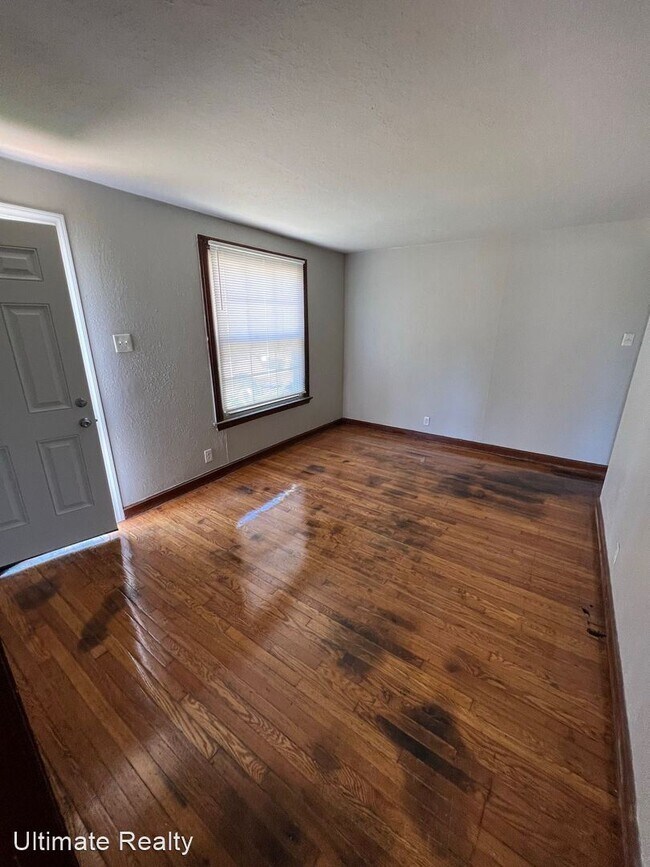 Building Photo - 3 br, 1 bath House - 3300 Rex Ave.