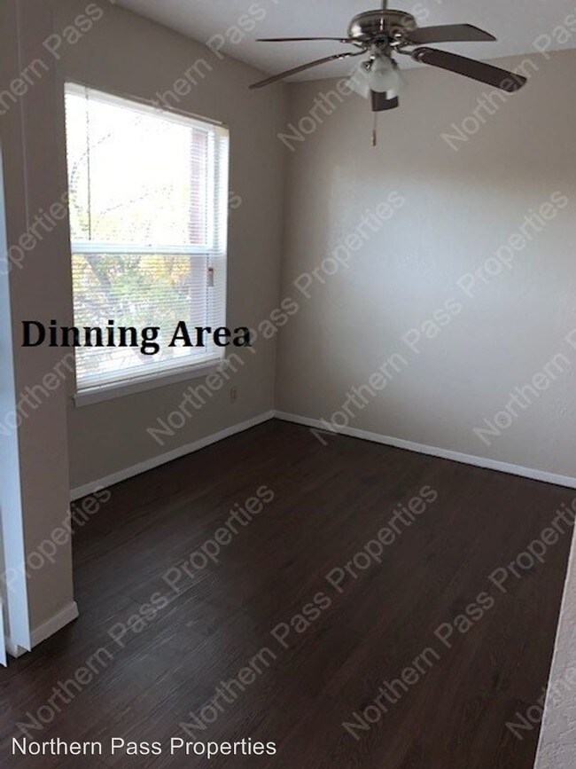 Foto del edificio - 8404 N Loop Dr
