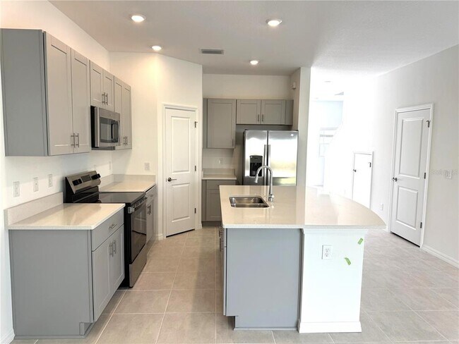 Building Photo - 16521 Bergamo Pl