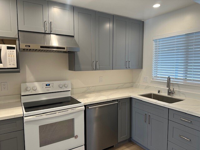 Foto del edificio - 2977 S Norfolk St