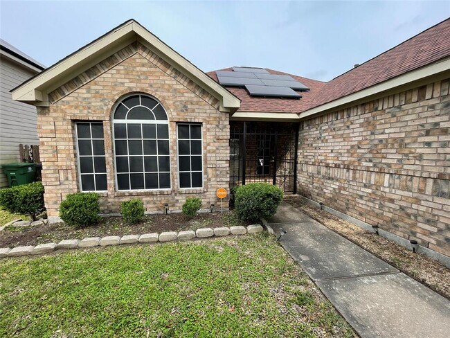 Building Photo - 12026 Rosecroft Dr