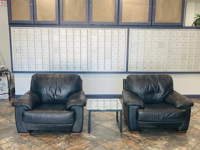 Photo - 10982 Roebling Ave Apartment