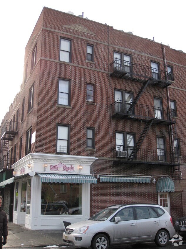 Primary Photo - 9102 3rd Ave