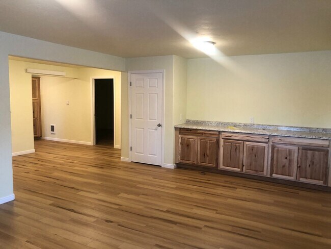 Foto del edificio - Lease Pending - 2 BR Walkout Basement Apartment in Victor, ID