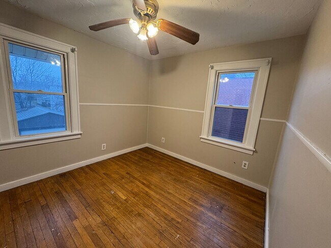 Foto del edificio - Section 8 Welcome – Freshly Turned 4BR Home in Garfield Heights | $1,695/mo