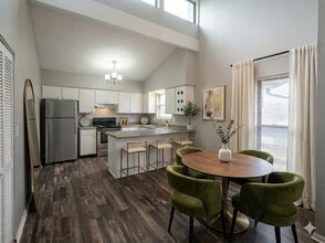 Interior Photo - Cedar Ridge Apartments & Townhomes