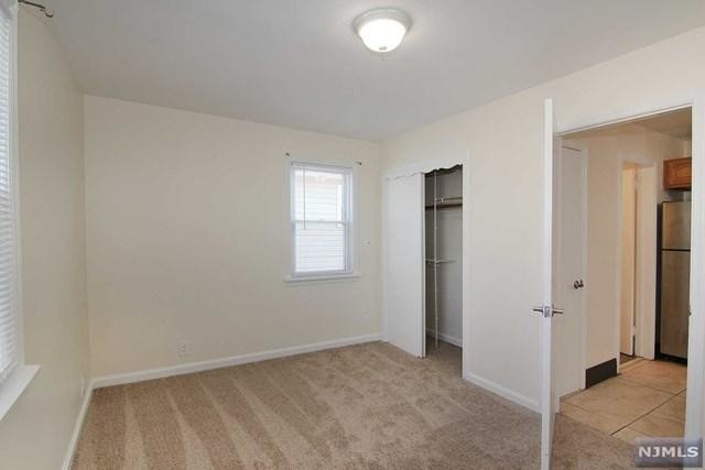 Building Photo - 2 bedroom in Wallington NJ 07057