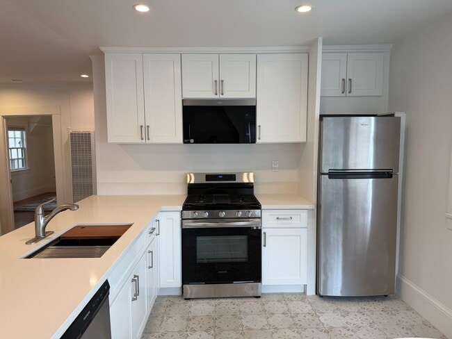 Foto del edificio - 879 E 28th St