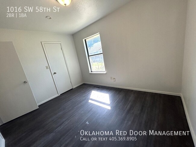 Building Photo - 1016 SW 58th St