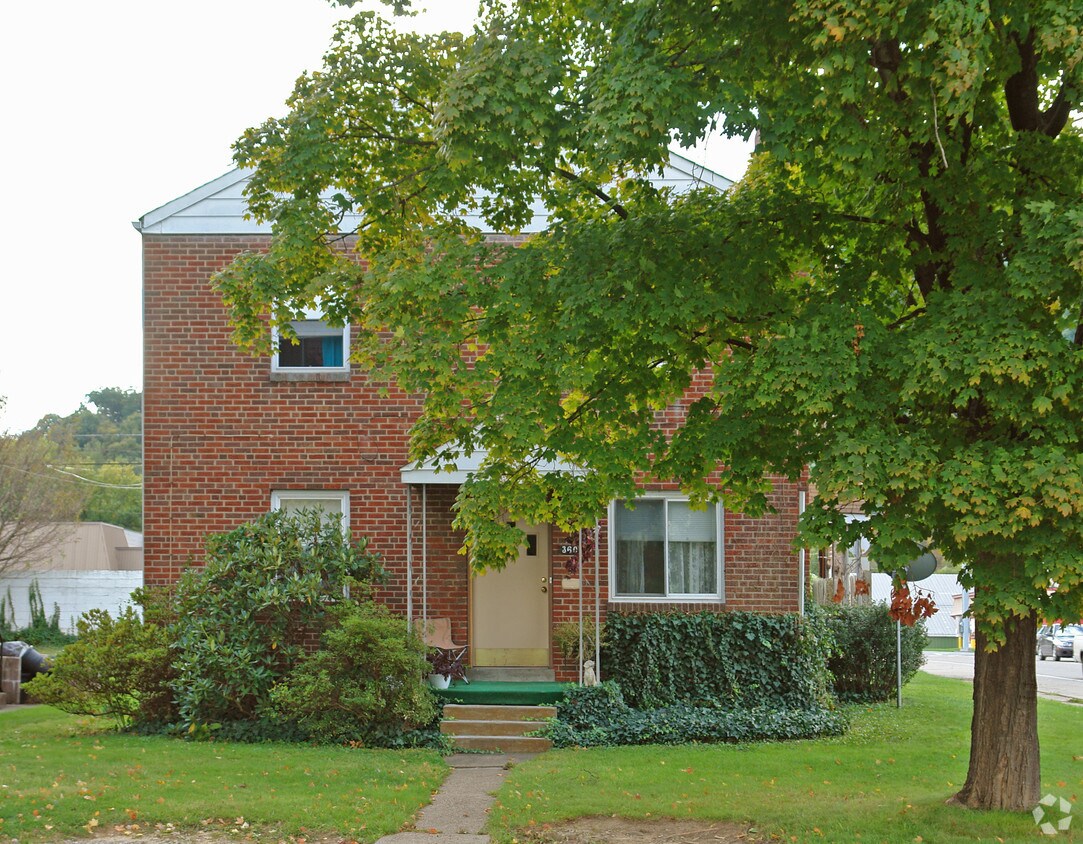 Primary Photo - 3601 Noyes Ave