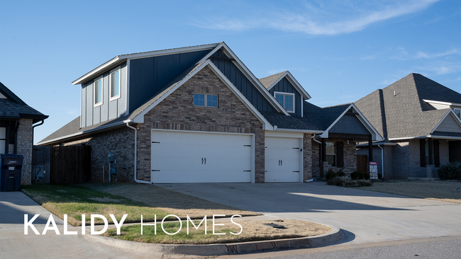 Building Photo - 801 Red River Dr